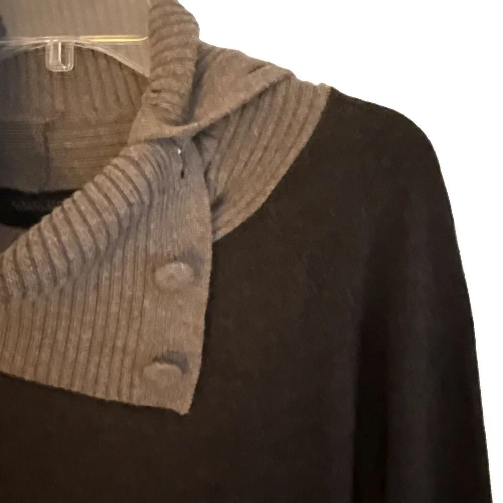 Banana Republic Luxury Cashmere Wool Sweater Size M Gray Taupe Button Cowl Neck